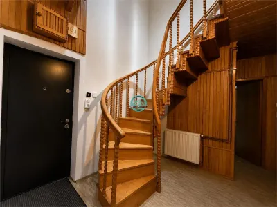 Apartament tip penthouse cu 5 camere de inchiriat, zona Poli 2 - foto 6