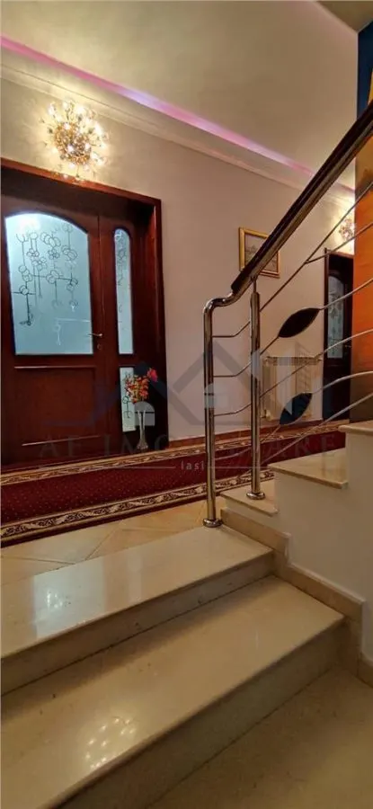 Vand - Schimb  Vila Lux D+P+M  SU= 200mp Teren 426mp Tatarasi str Stejar, cu ap 3cd zona centrala plus diferenta - foto 7