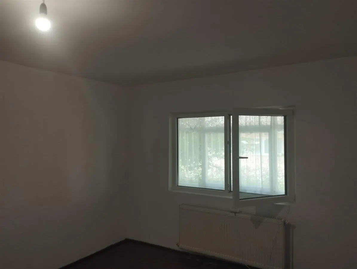 2 camere Republicii - foto 1