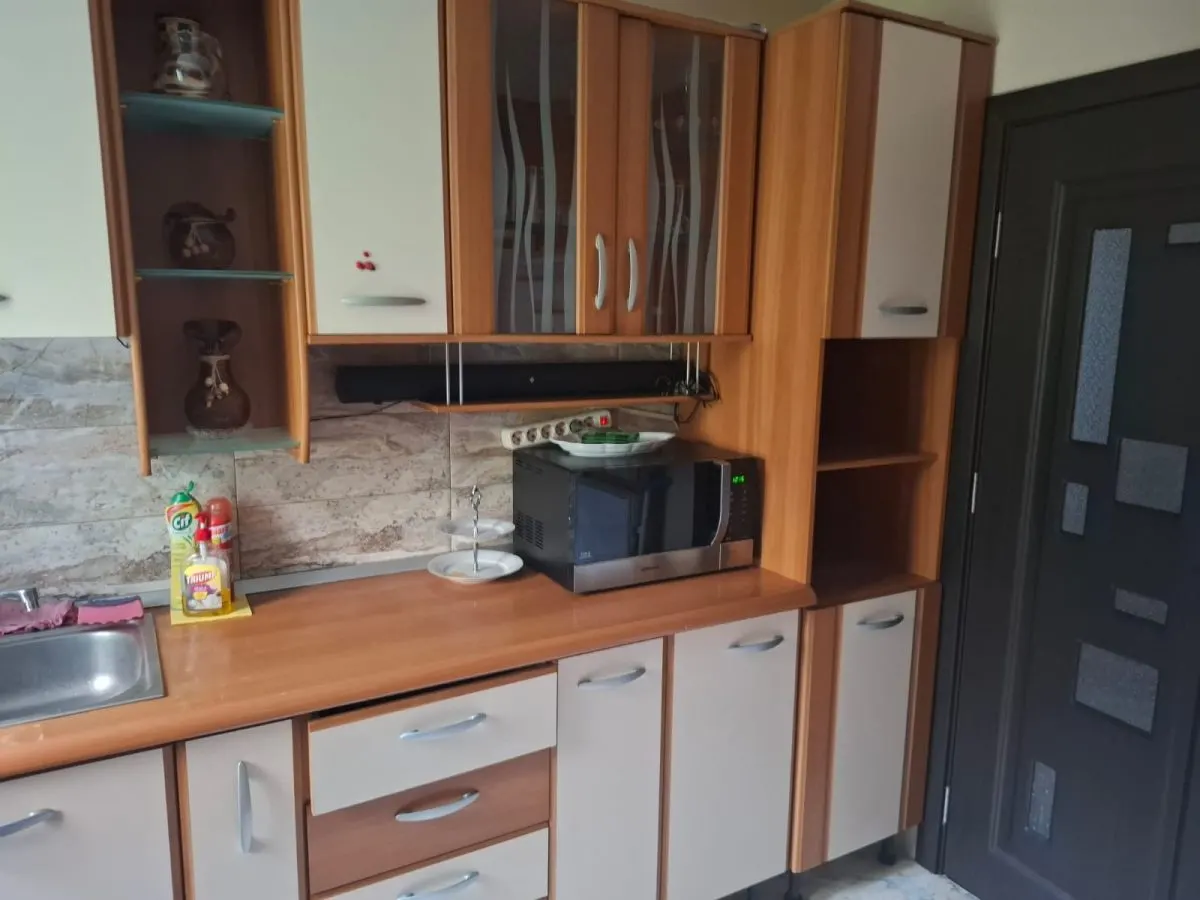 Apartament 3 Camere Podul de Piatra - 550 euro - foto 1