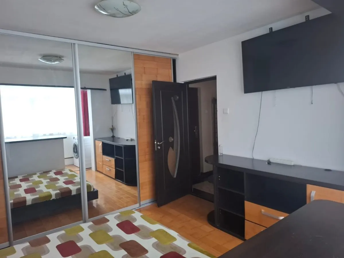 Apartament 3 Camere Podul de Piatra - 550 euro - foto 7