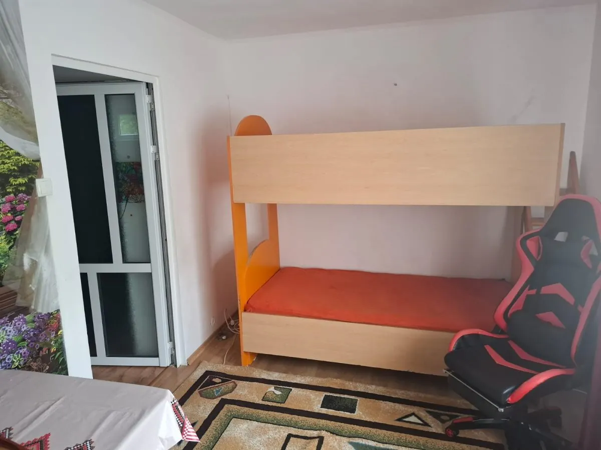 Apartament 3 Camere Podul de Piatra - 550 euro - foto 8