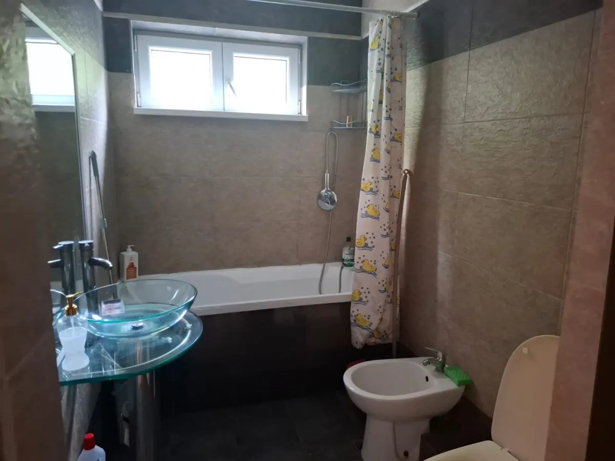 Apartament 3 Camere Podul de Piatra - 550 euro - foto 9
