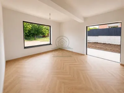 Casa 4 camere Tomesti Iasi 2 bai/ 500 mp teren CANALIZARE - foto 5