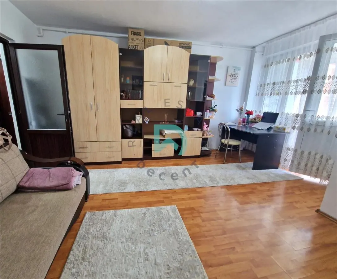 Garsoniera, etaj intermediar, Brasov - foto 13
