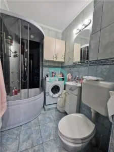 Garsoniera, etaj intermediar, Brasov - foto 7