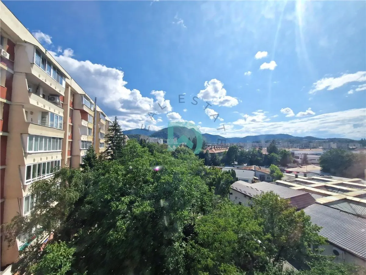 Garsoniera, etaj intermediar, Brasov - foto 10