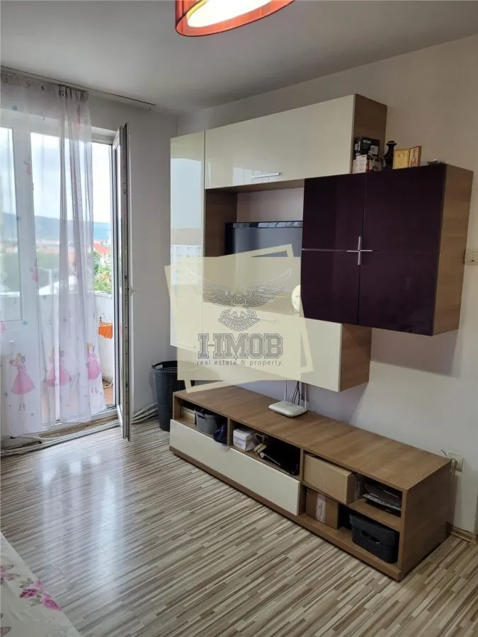 Apartament decomandat 3 camere Balcon zona Centrala - foto 7