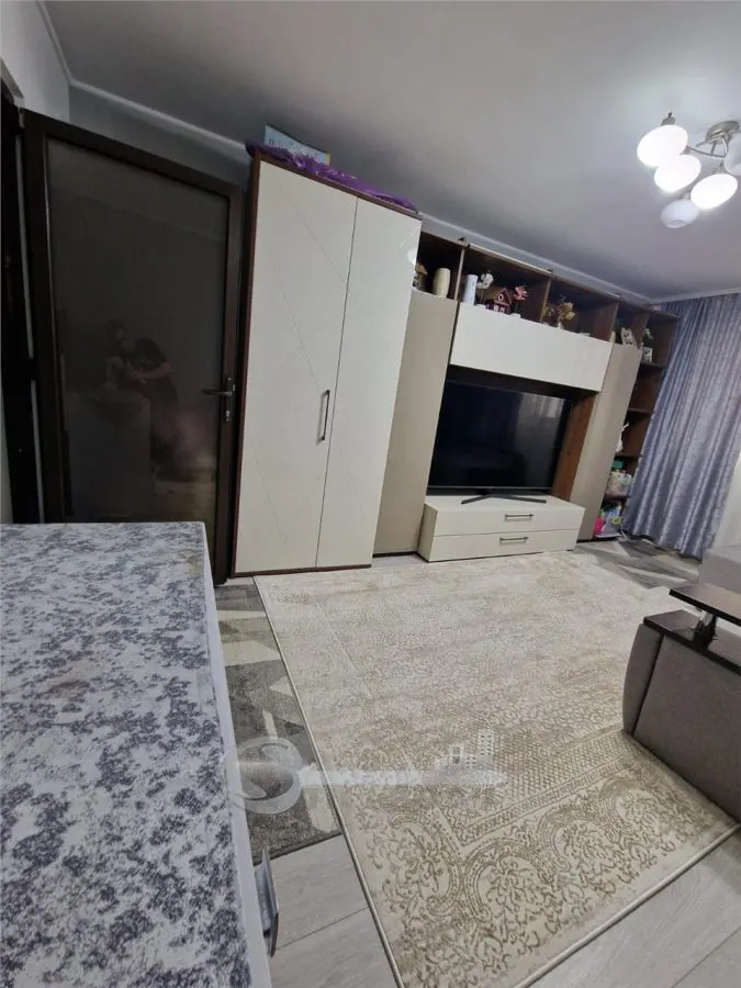 APARTAMENT 2 CAMERE DECOMANDAT PODU ROS MOBILAT SI UTILAT - foto 6