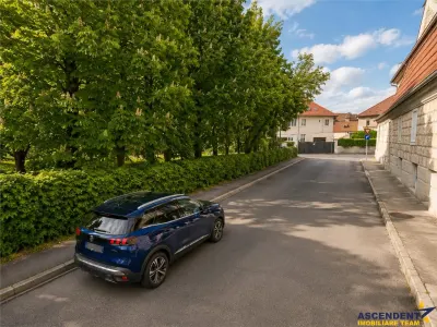 Casa individuala, compusa din 2 apartamente,  zona Premium, Centrul Civic, Brasov - foto 5