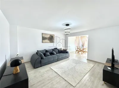 Inchiriere apartament 3 camere Ploiesti, zona Ultracentrala - Ploiesti