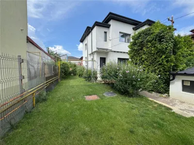 Inchiriere apartament 3 camere Ploiesti, zona Ultracentrala - foto 13