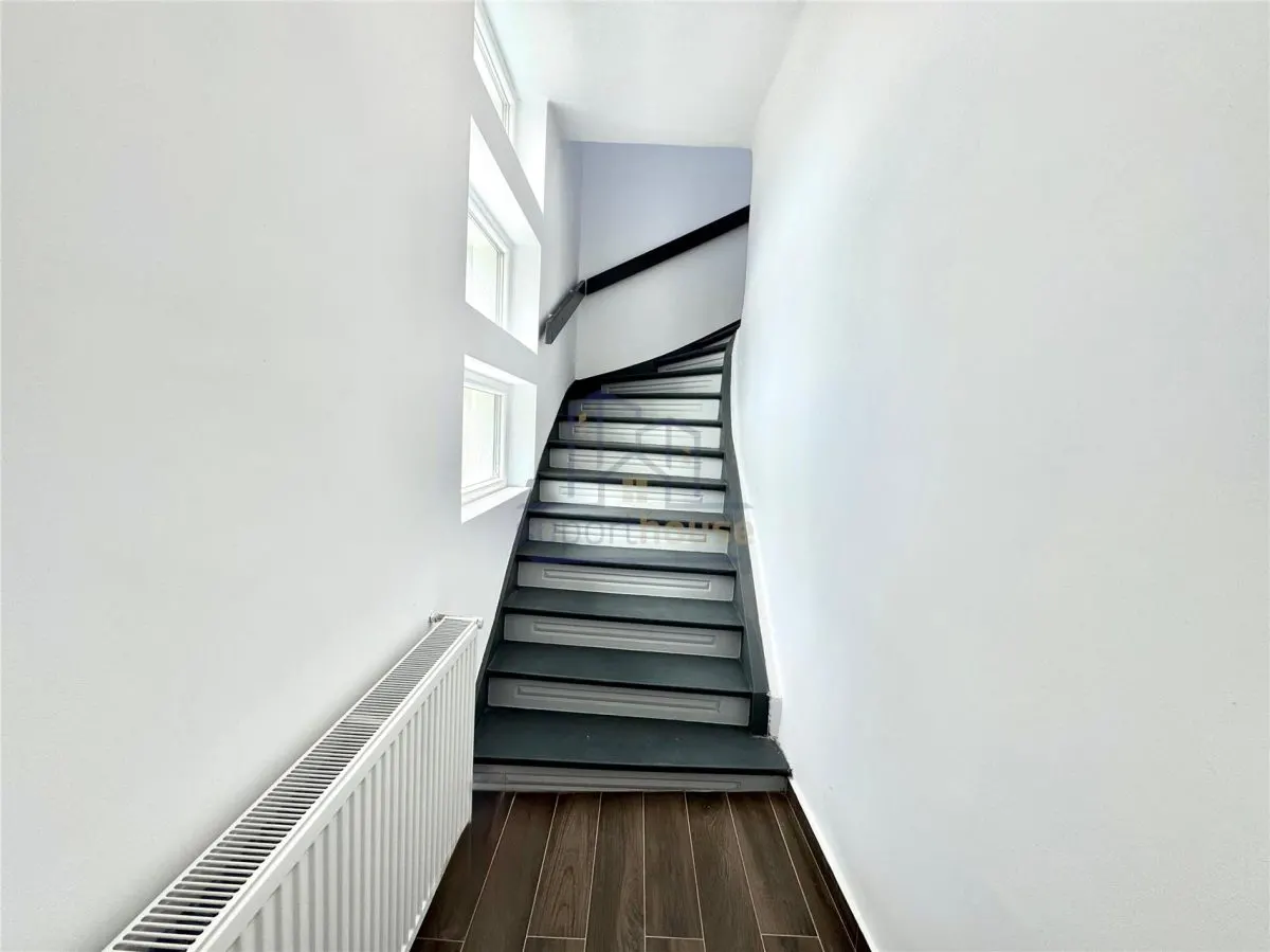 Inchiriere apartament 3 camere Ploiesti, zona Ultracentrala - foto 15
