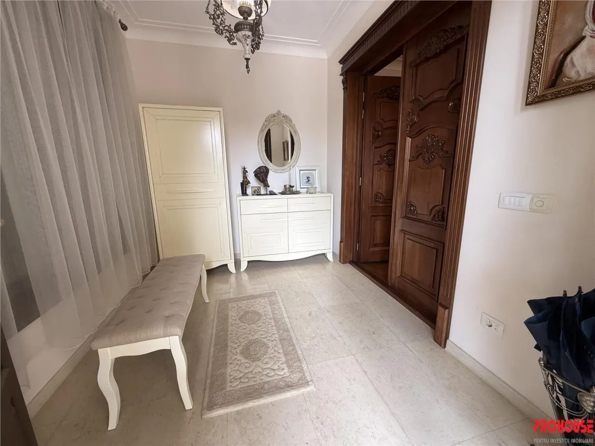 ELEGANTA FARA COMPROMIS | RESEDINTA EXCLUSIVISTA IN BACAU | 424 MP CONSTRUITI | TEREN 1.336 MP - foto 22