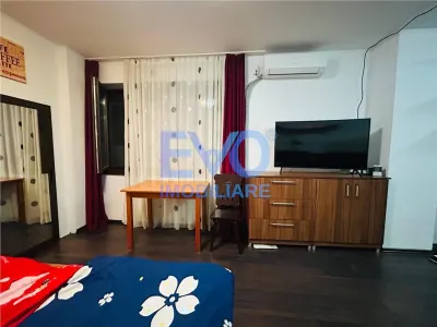 GARSONIERA DE VANZARE, CENTRU - foto 4