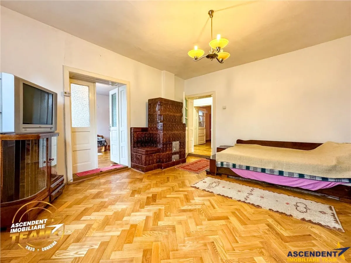 FILM&3D! Casa ospitaliera,curte si gradina asortata,arie linistita,Simeria,Sfantu Gheorghe - foto 2