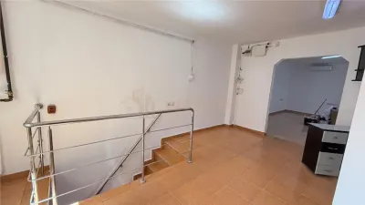 Spatiu comercial de inchiriat, zona Republicii - foto 6