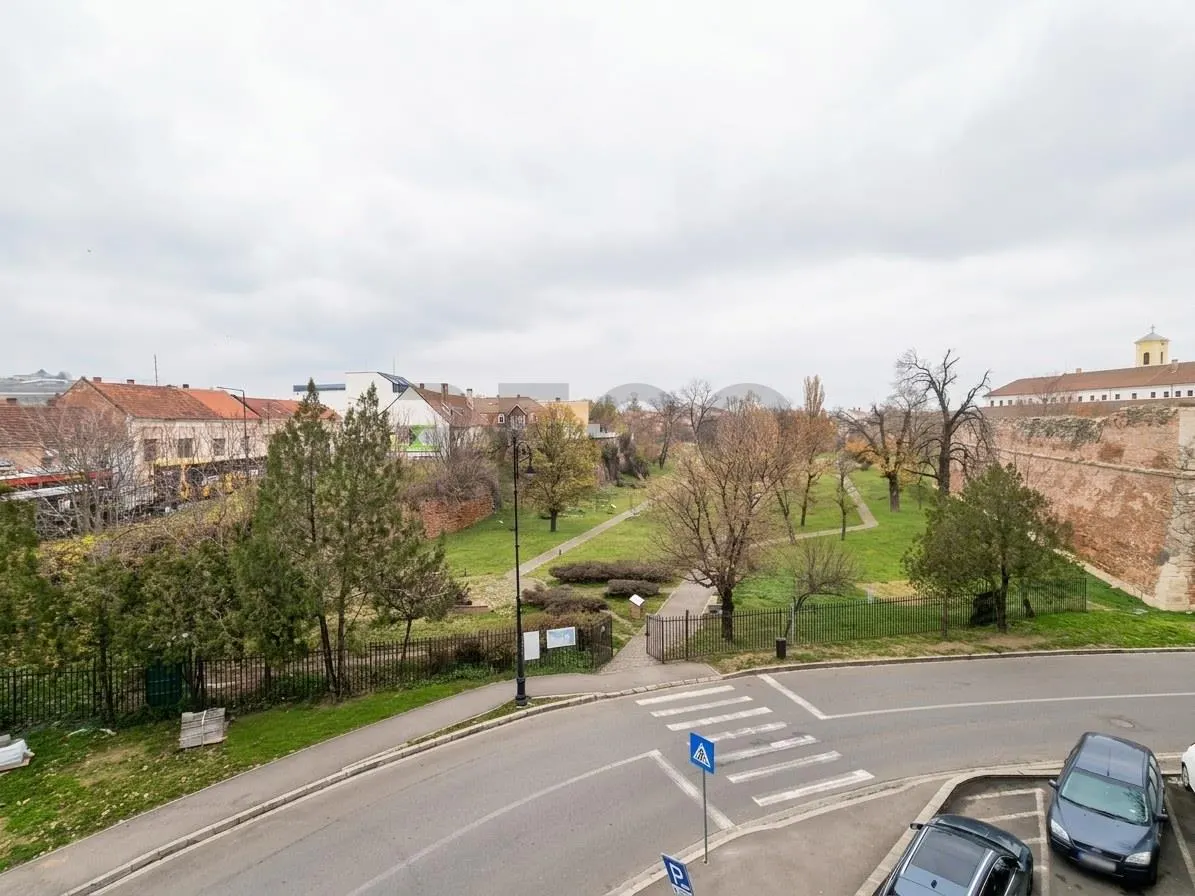 RECO, apartament decomandat,4 camere, Centrul Civic - foto 11