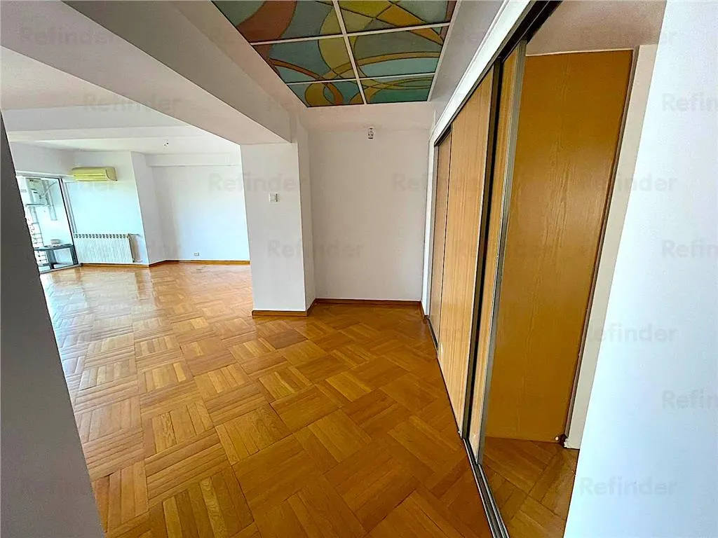 Inchiriere apartament 4 camere transformat in 3 camere | stradal Bd. Unirii | bucatarie mobilata si utilata | - foto 3