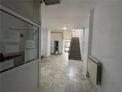 Inchiriere apartament 4 camere transformat in 3 camere | stradal Bd. Unirii | bucatarie mobilata si utilata | - foto 22
