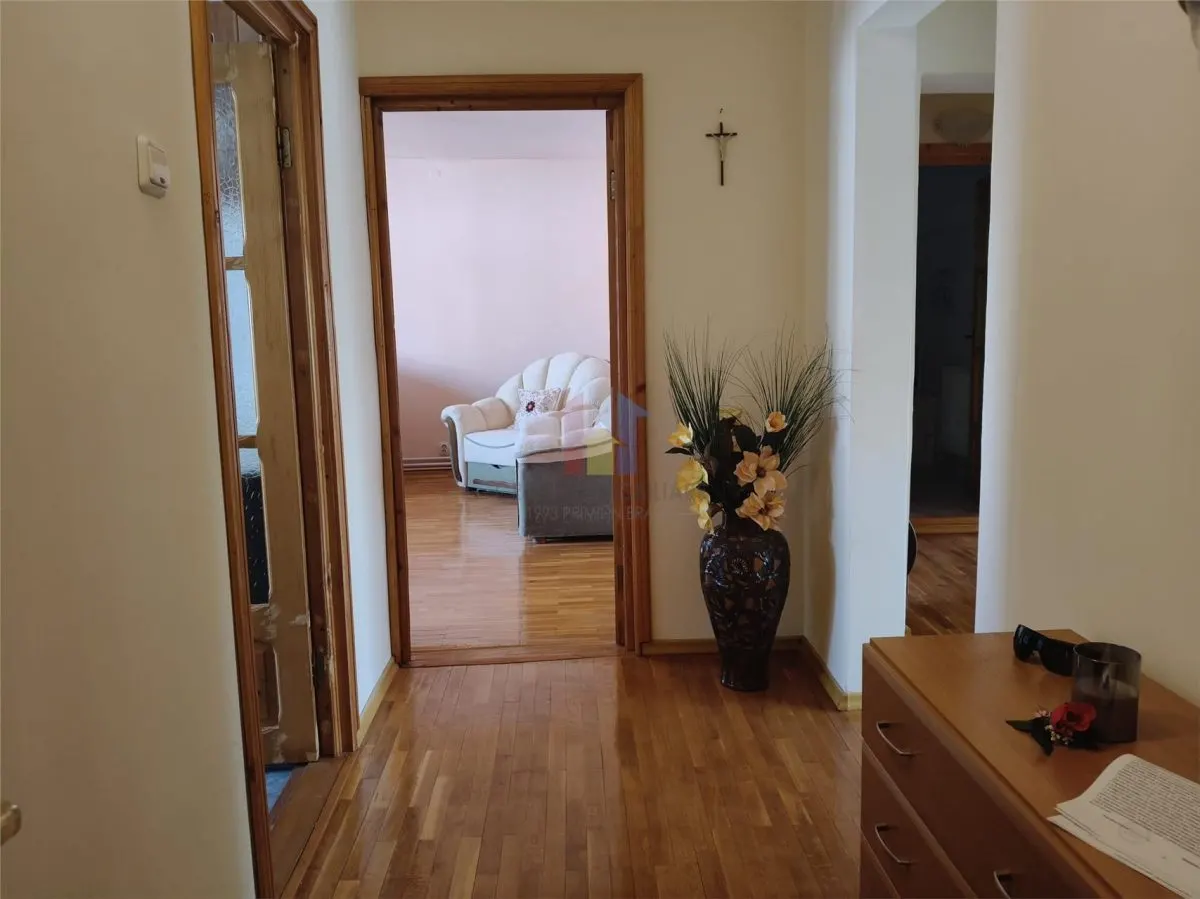 VIDEO! SPATIOS- 83 mp! Apartament 3 Camere, zona Buzaului(B uri) MOBILAT si UTILAT! - foto 7