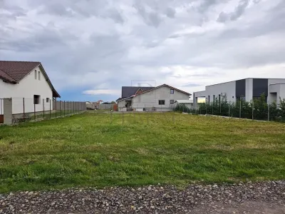 Teren - Mosnita Veche - Toate Utilitatile - Strada in proces de asfaltare - Mosnita Veche