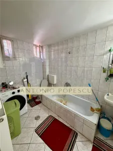 Casa P+1E, in Ploiesti, ultracentral. - foto 13