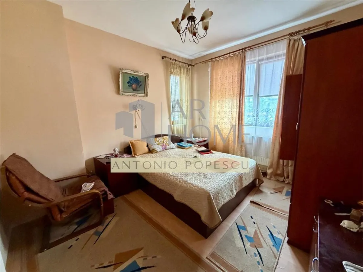 Casa P+1E, in Ploiesti, ultracentral. - foto 9