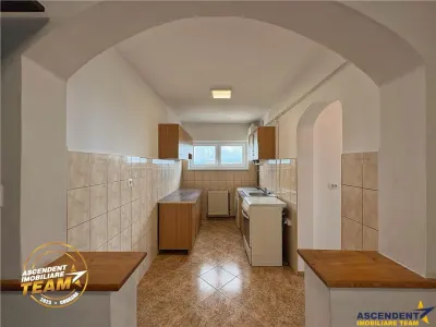 FILM &Tur 3D! Apartament cu 2 camere, decomandat, Simeria, Sfantu Gheorghe - foto 2