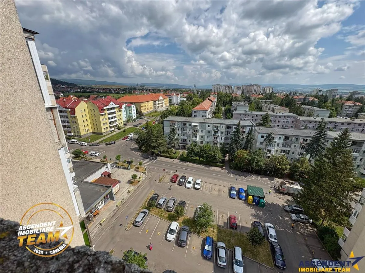 FILM &Tur 3D! Apartament cu 2 camere, decomandat, Simeria, Sfantu Gheorghe - foto 3
