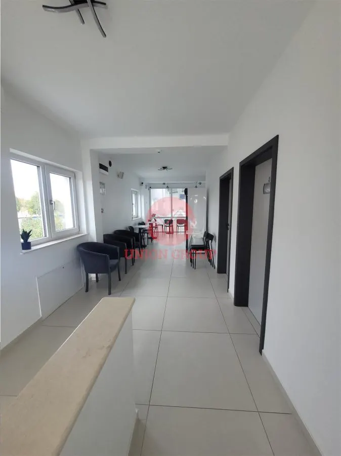 Spatii Comerciale Moderne, Pretabile pentru Birouri/Cabinete/Cosmetica sau Alte Activitati, Cu Preturi de la 300 Euro/luna  | Cumpana - foto 1