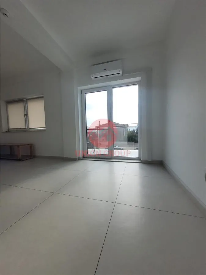 Spatii Comerciale Moderne, Pretabile pentru Birouri/Cabinete/Cosmetica sau Alte Activitati, Cu Preturi de la 300 Euro/luna  | Cumpana - foto 3