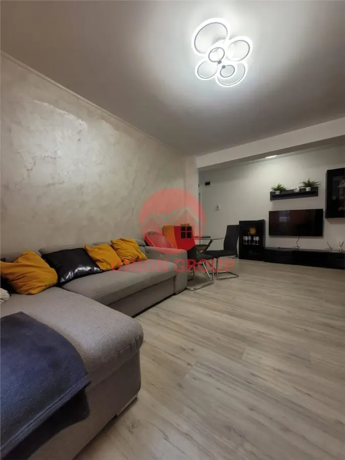 Apartament Superb, 2 Camere, La Cativa Pasi de Mare, Zona Alezzi - foto 1