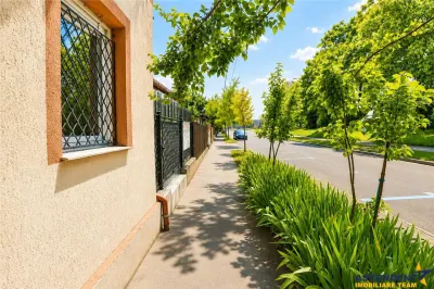 Garsoniera in vila, baie si bucatarie proprie, acces aproape independent, finisaje noi, investitie sau locuinta personala. - foto 4