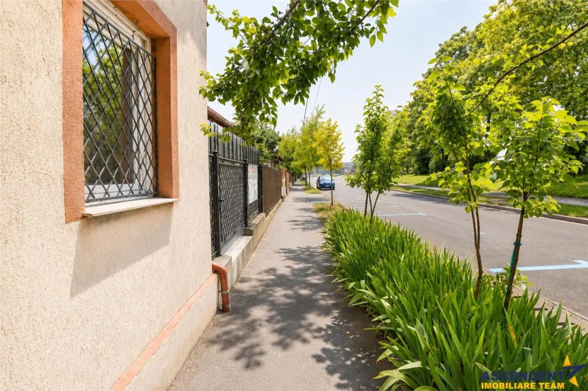 Garsoniera in vila, baie si bucatarie proprie, acces aproape independent, finisaje noi, investitie sau locuinta personala. - foto 9