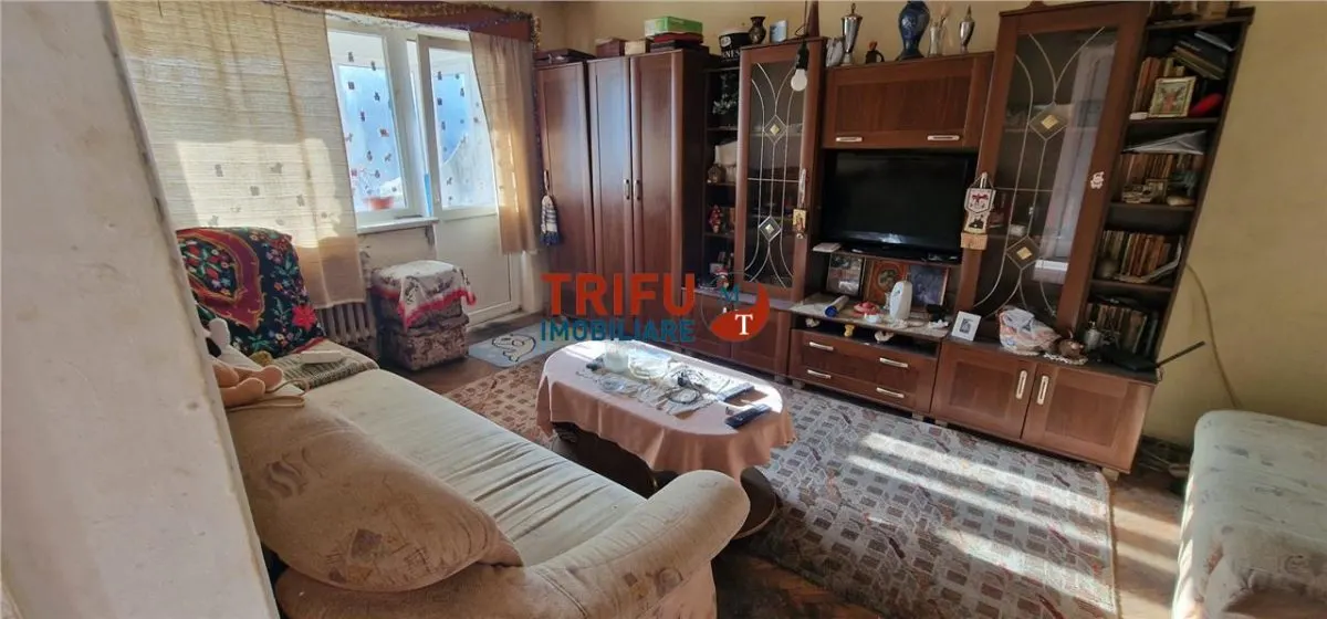 Apartament 2 camere etaj 7 zona Cetate - foto 2