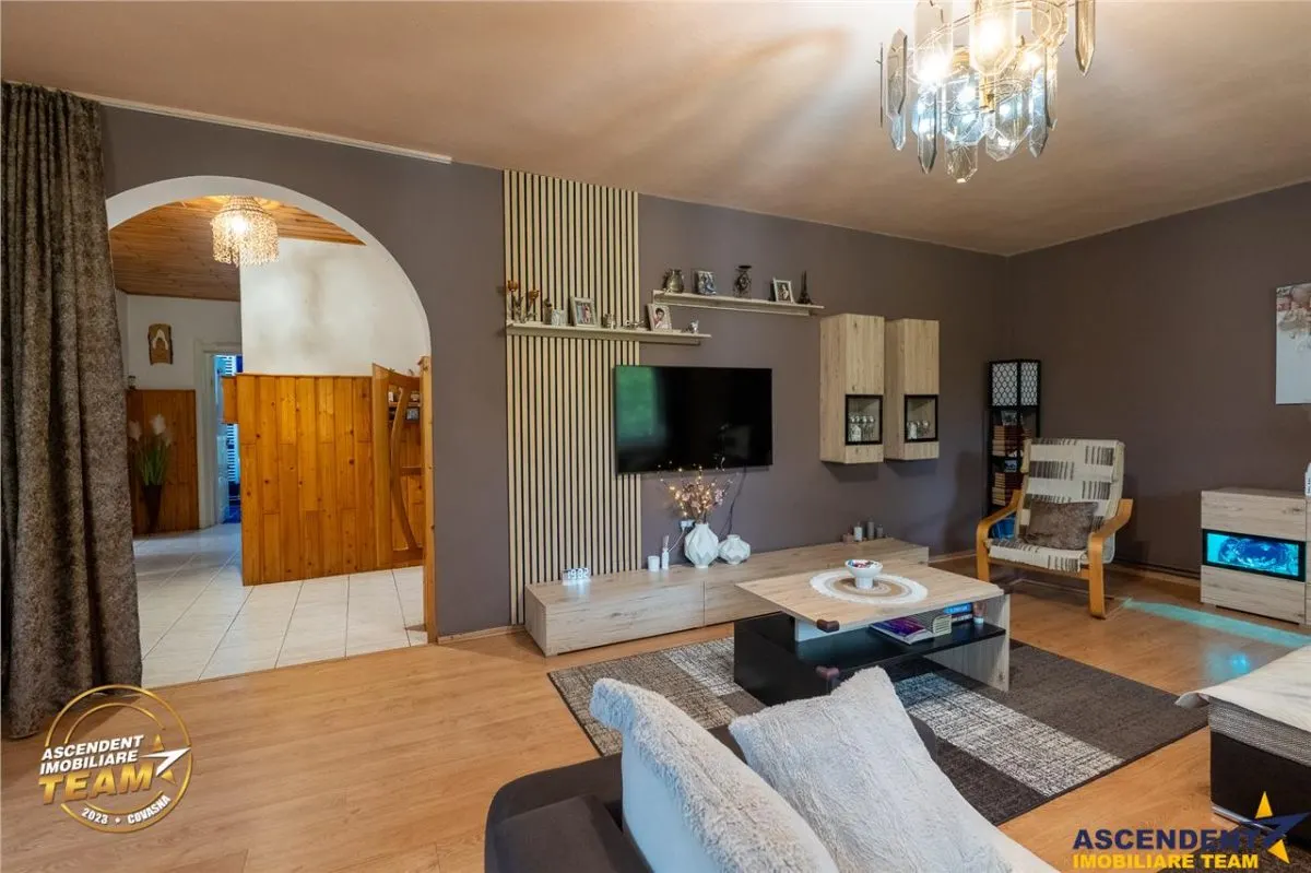Proprietate premiata Casa Anului, cu placheta oficiala, Covasna: eleganta si autenticitate. - foto 11