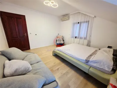Vila, Cerneteaz, Teren Generos, Casa de Oaspeti, Beci, Garaj - foto 13