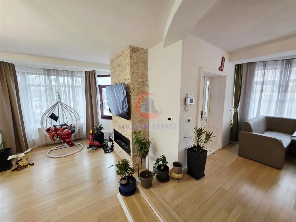 Vila, Cerneteaz, Teren Generos, Casa de Oaspeti, Beci, Garaj - foto 3