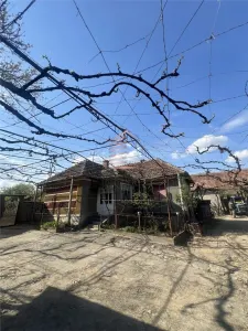 Casa cu teren de 2300 mp in Almasul Mare Bihor - foto 2