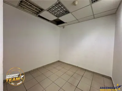 Locatie centrala cu front stradal amplu, ideala pentru birou, sediu firma sau spatiu comercial, Sfantu Gheorghe. - foto 23