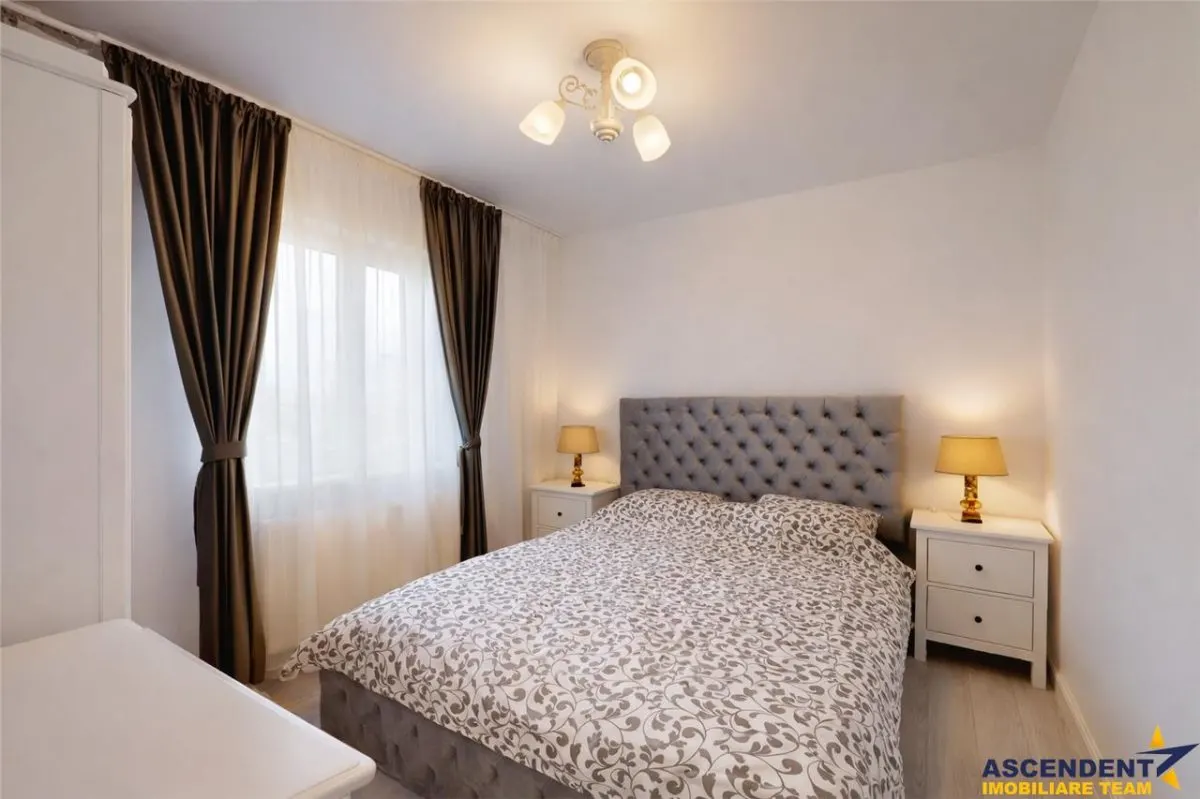 Rezidential/ Investitional, renovat,echipat,  etaj 2, design cu detalii unice,Centrul Civic - foto 4