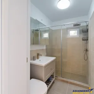Rezidential/ Investitional, renovat,echipat,  etaj 2, design cu detalii unice,Centrul Civic - foto 6