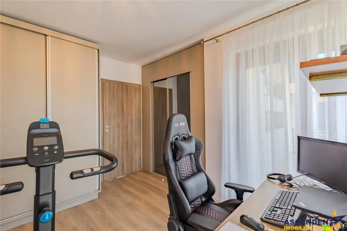 Distinsa, mobilata, echipata, gradina, curte, locuri parcare, Ghimbav, Brasov - foto 17