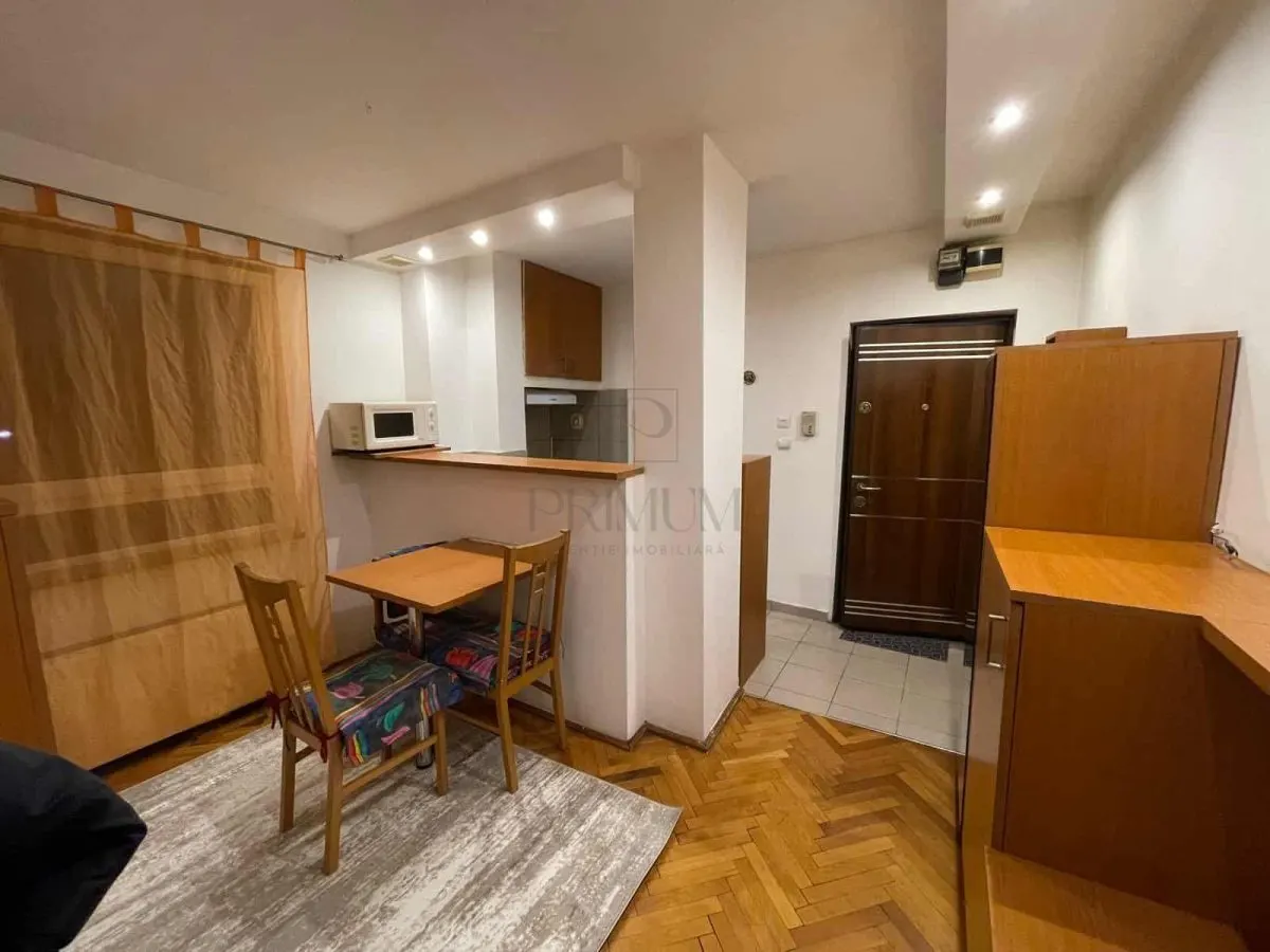 CENTRAL - AP. 1 CAMERA - mobilat, utilat + LIFT - foto 1