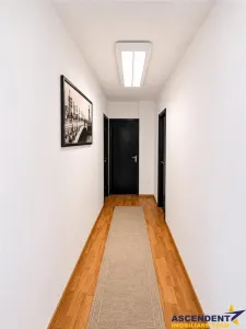 Cladire comerciala reprezentativa, 670 mp, vizibilitate, parcare proprie, vitrinaj stradal si potential multiplu, Targu Mures. - foto 13