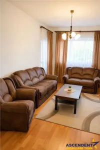 Apartament 3 camere, decomandat, 2 bai, 2 balcoane, loc parcare, Calea Bucuresti, Brasov - Brasov