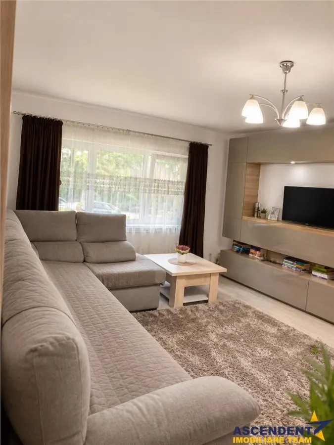 Apartament 4 camere, 98 mp utili, mobilat, utilat, Scriitorilor, Brasov - foto 1