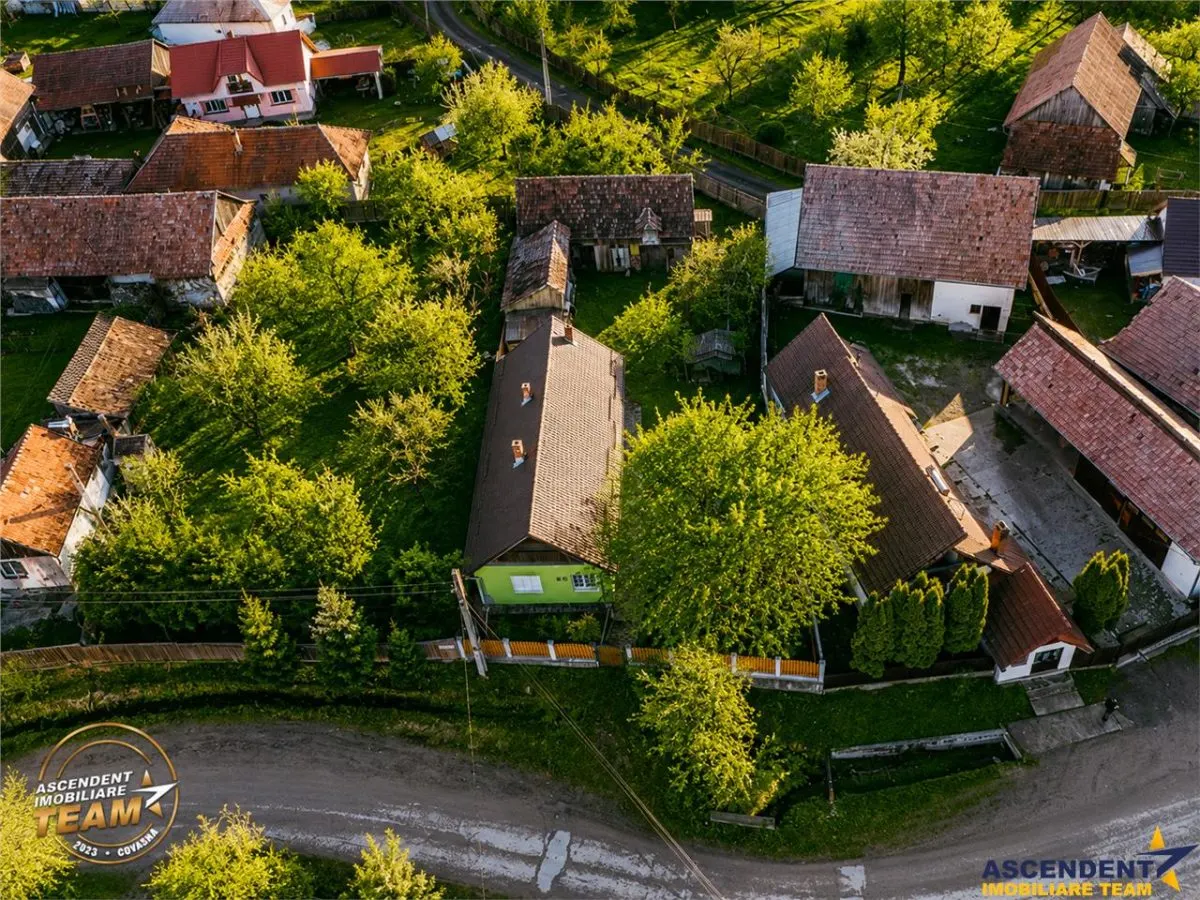 Casa de locuit in Martanus cu 660mp teren roditor,  Covasna - foto 15