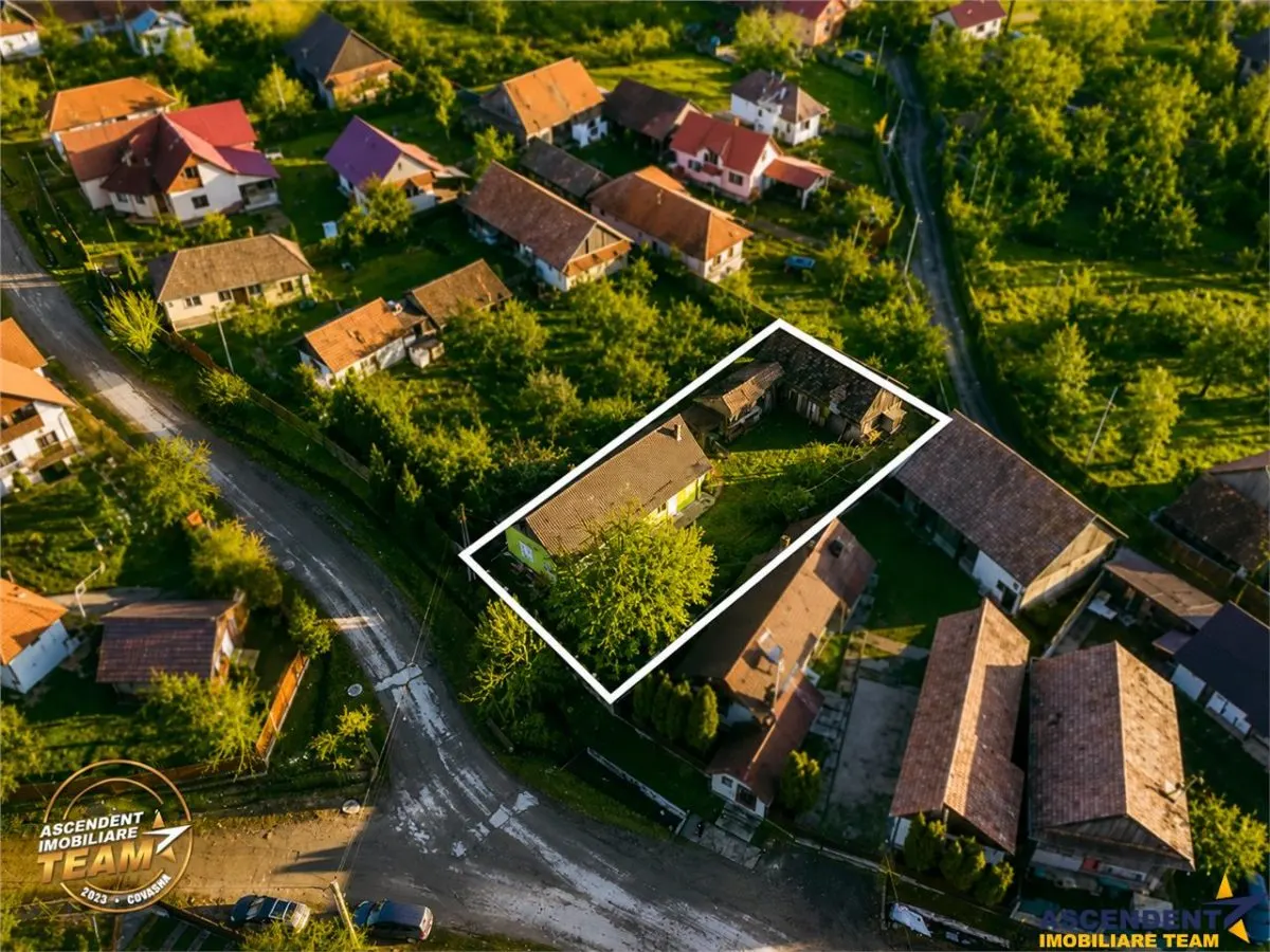 Casa de locuit in Martanus cu 660mp teren roditor,  Covasna - foto 3